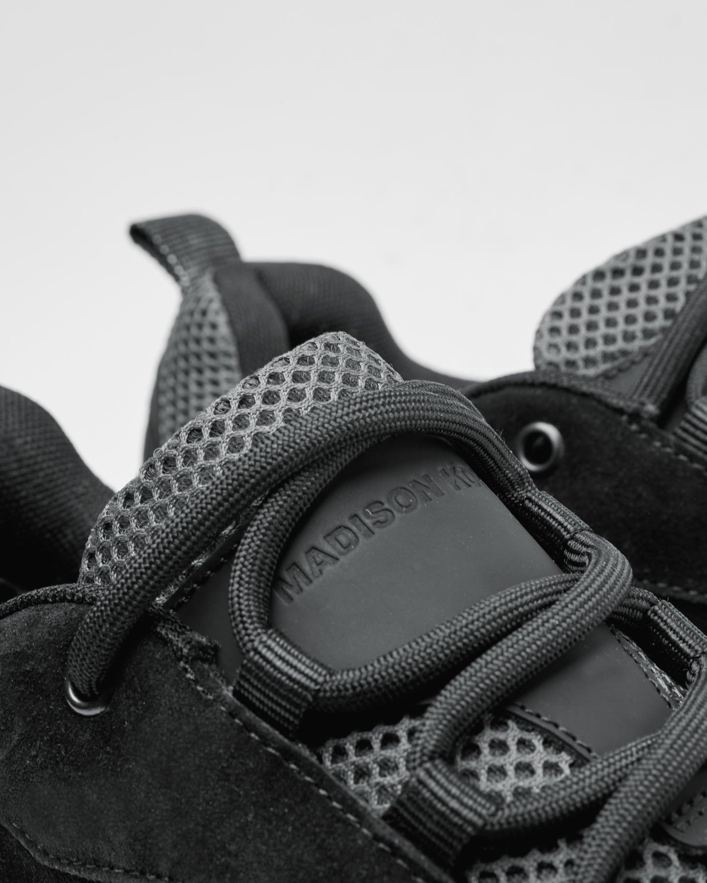 Runner MK 1 Black