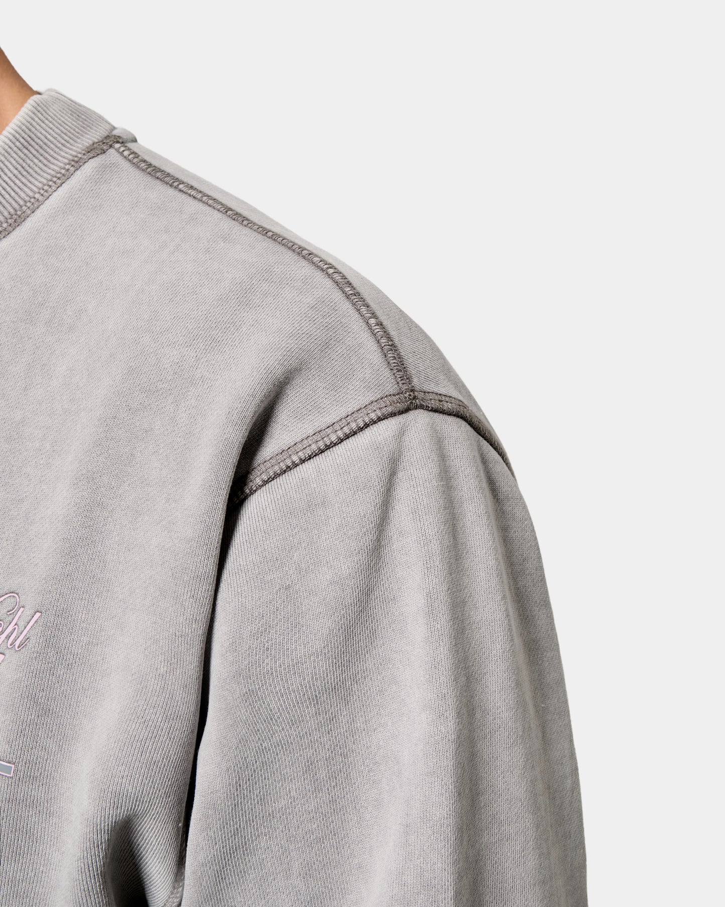 MK Club Relaxed Crewneck Sweatshirt Grey Wash / Transcendent Pink