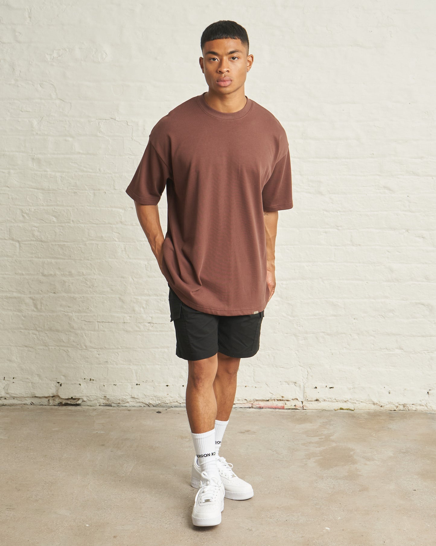 300gsm ESSENTIAL OVERSIZED T/SHIRT - BROWN