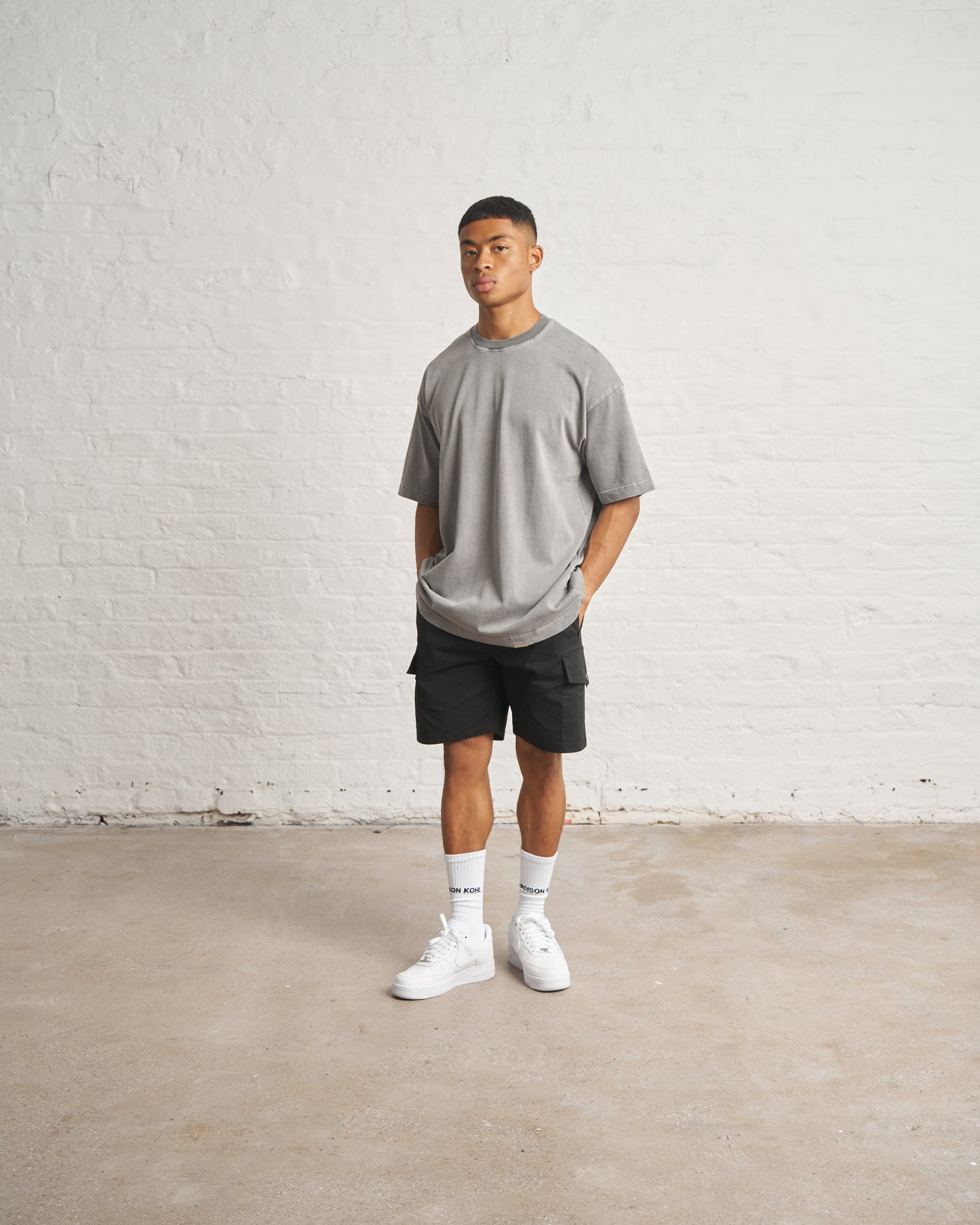 300gsm ESSENTIAL OVERSIZED T/SHIRT- WASHED GREY