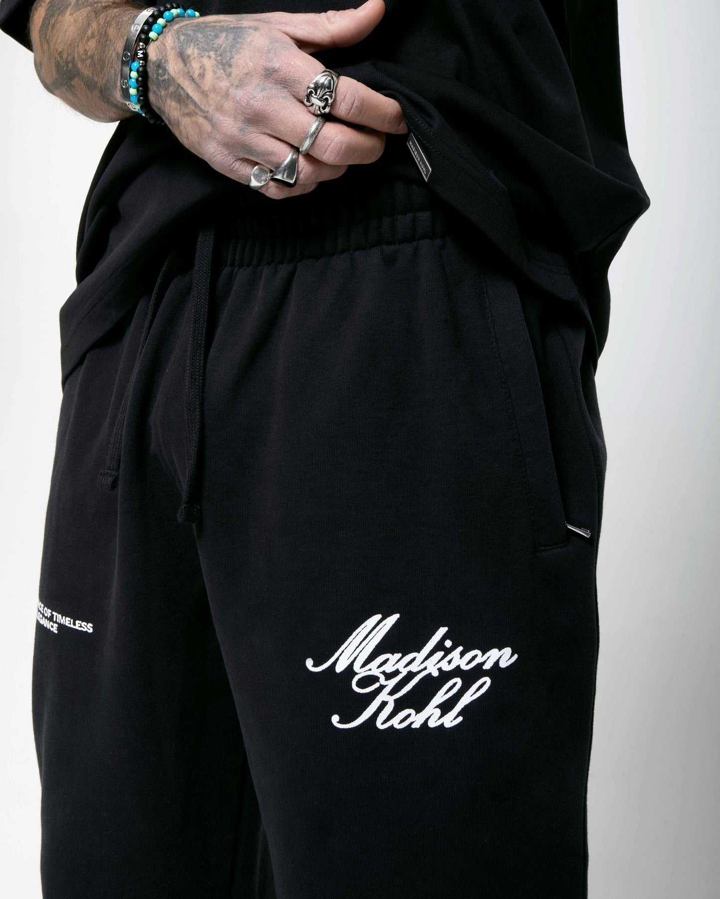 Time Flies Cuffed Jogger Black