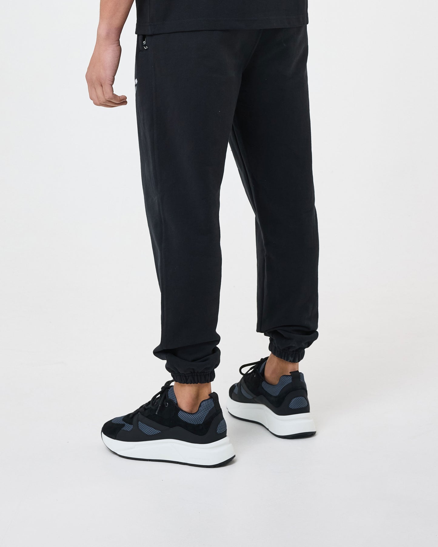 Time Flies Cuffed Jogger Black