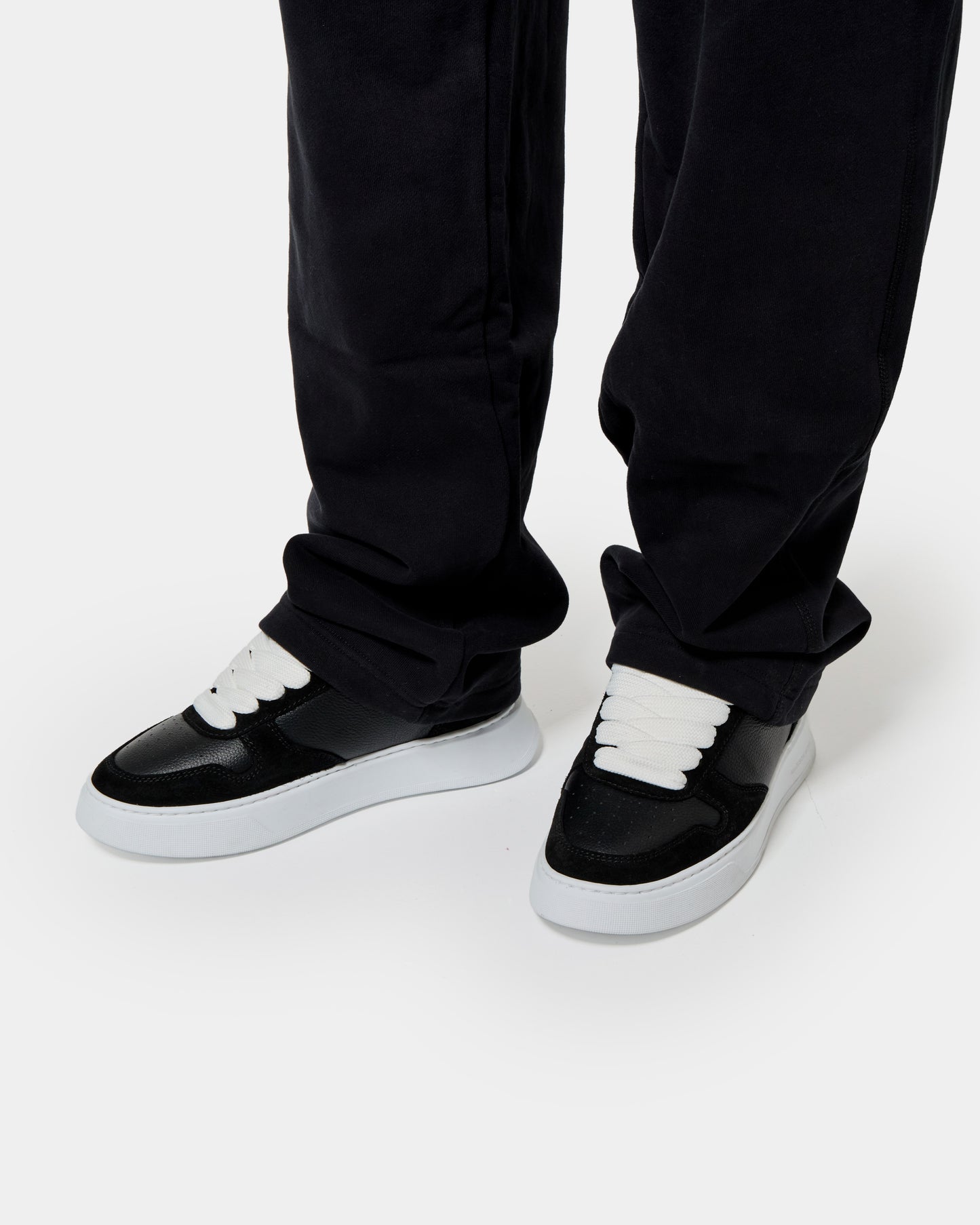 MK Blank Relaxed Open Hem Sweatpant Black