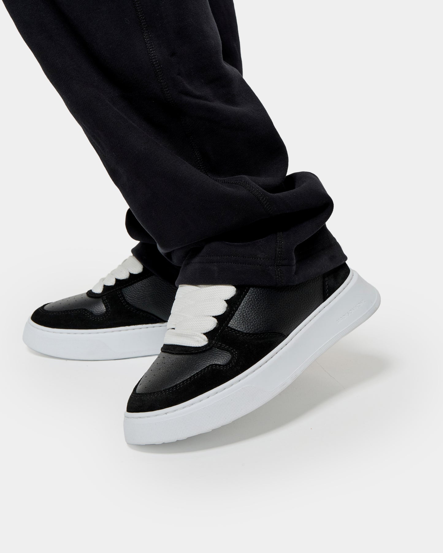 MK 1st Base Relaxed Open Hem Sweatpant Black